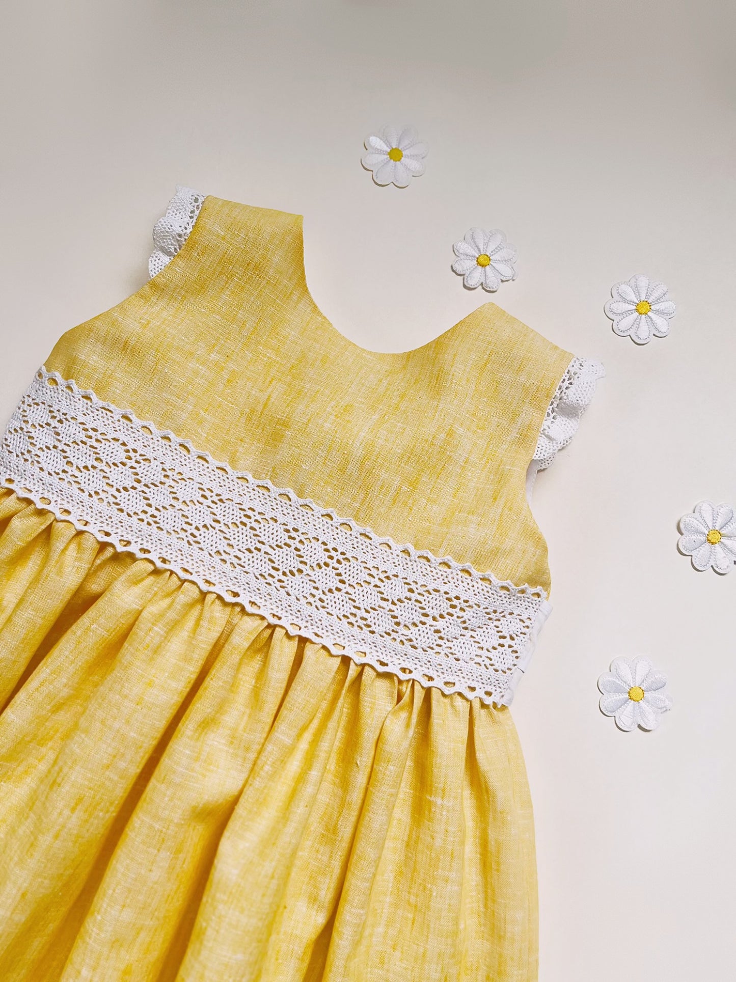 VESTIDO ESCOTE V LINO AMARILLO