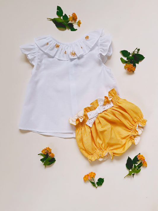 CONJUNTO CUBRE PAÑAL CUADROS MARGARITAS