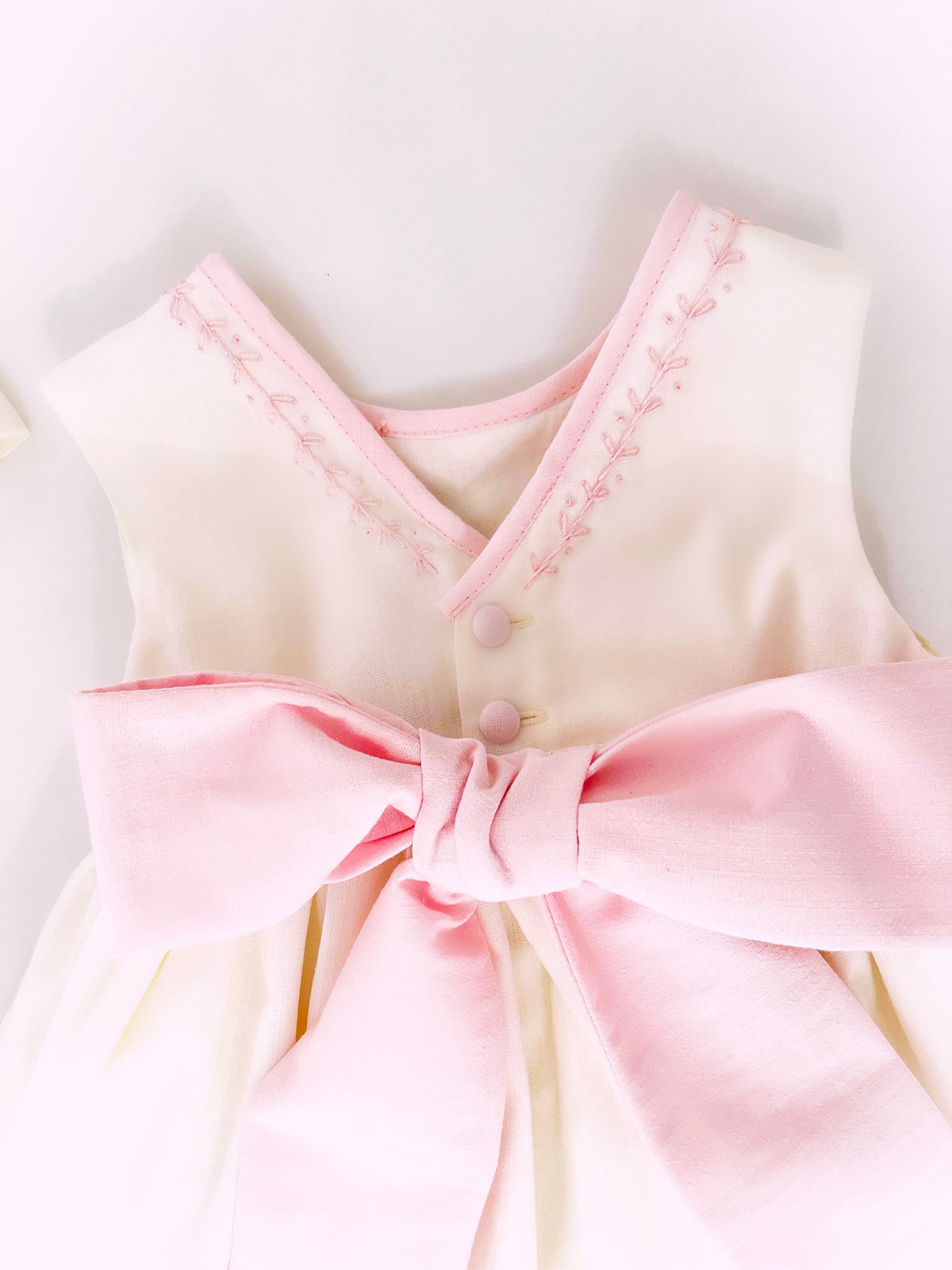 Vestido ceremonia escote en V