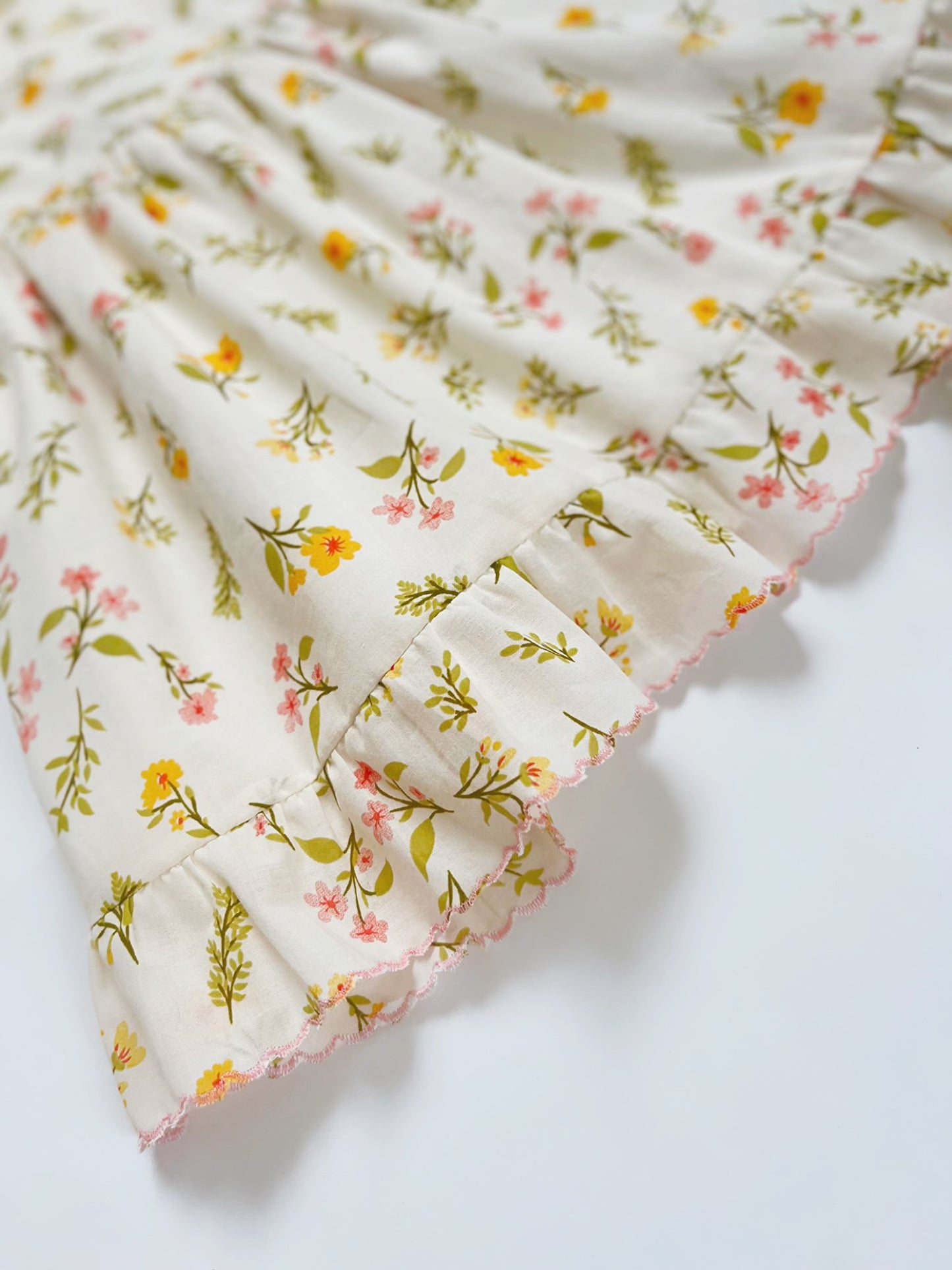 PICHI VESTIDO FLORES MARGARITAS