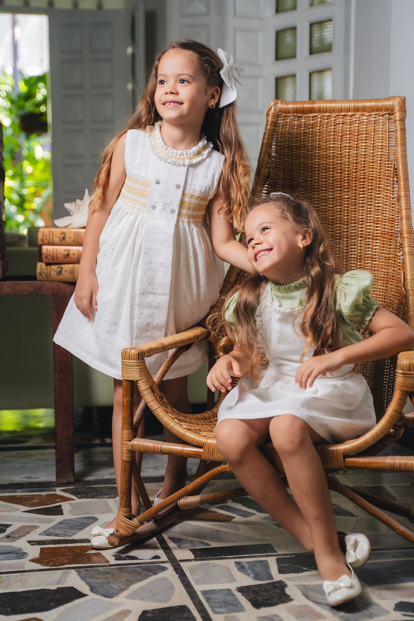 VESTIDO SMOCK DORADO