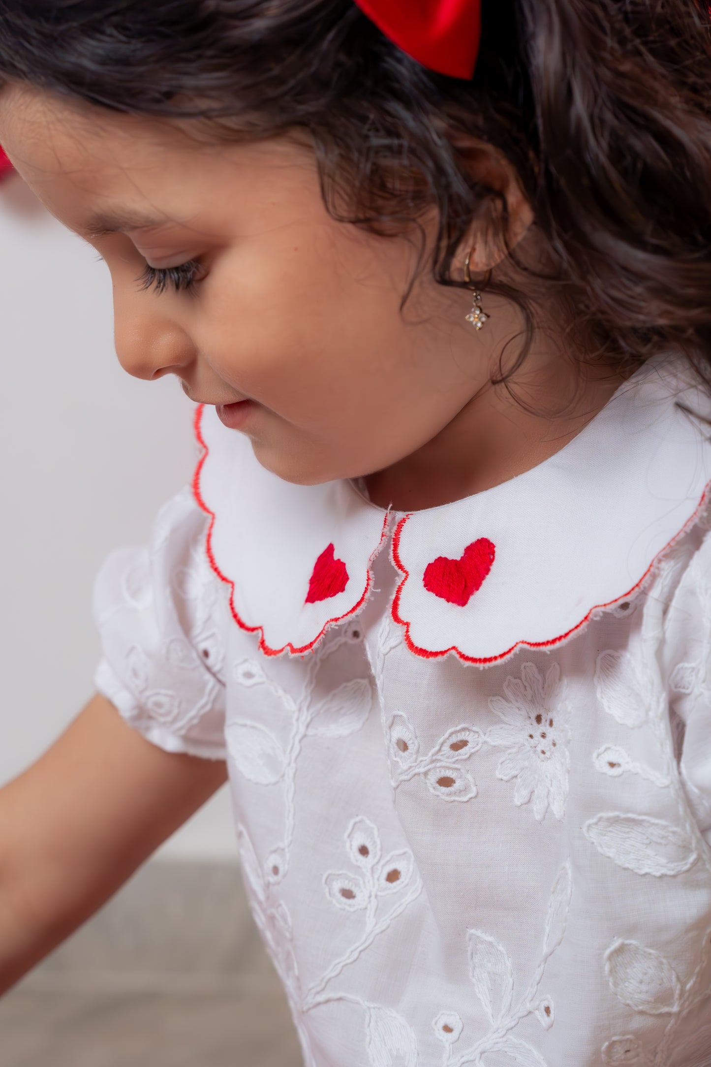 Blusa ojalillo corazones