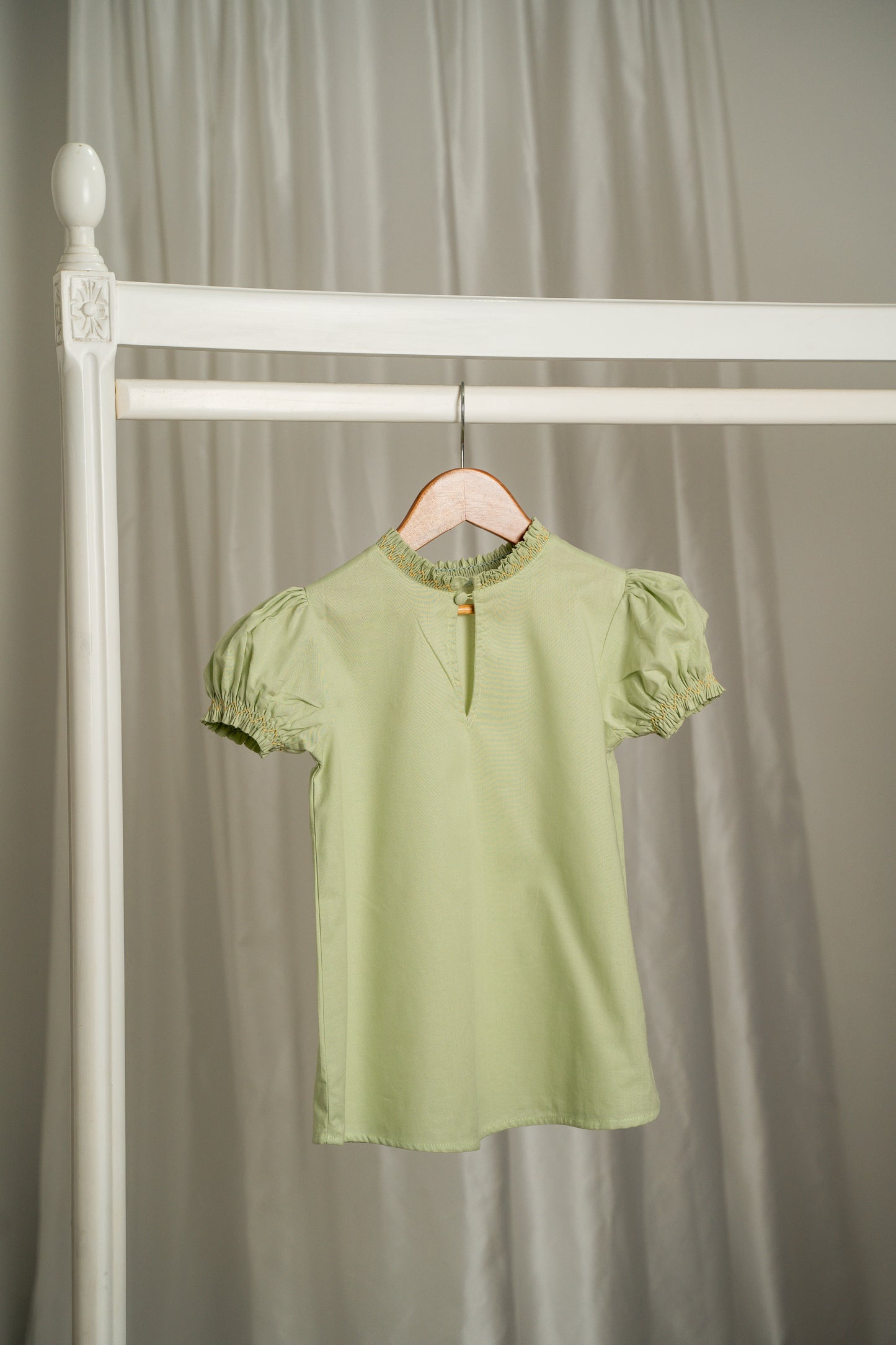 BLUSA PISTACHO SMOCK