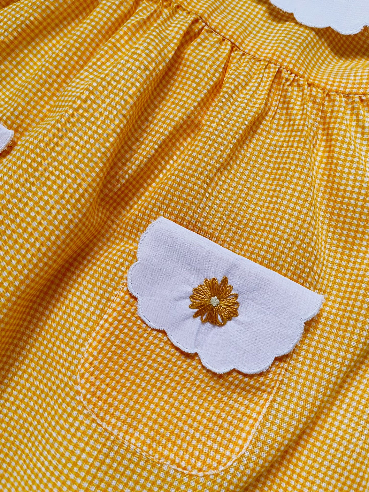 VESTIDO BATA CUADROS MARGARITAS