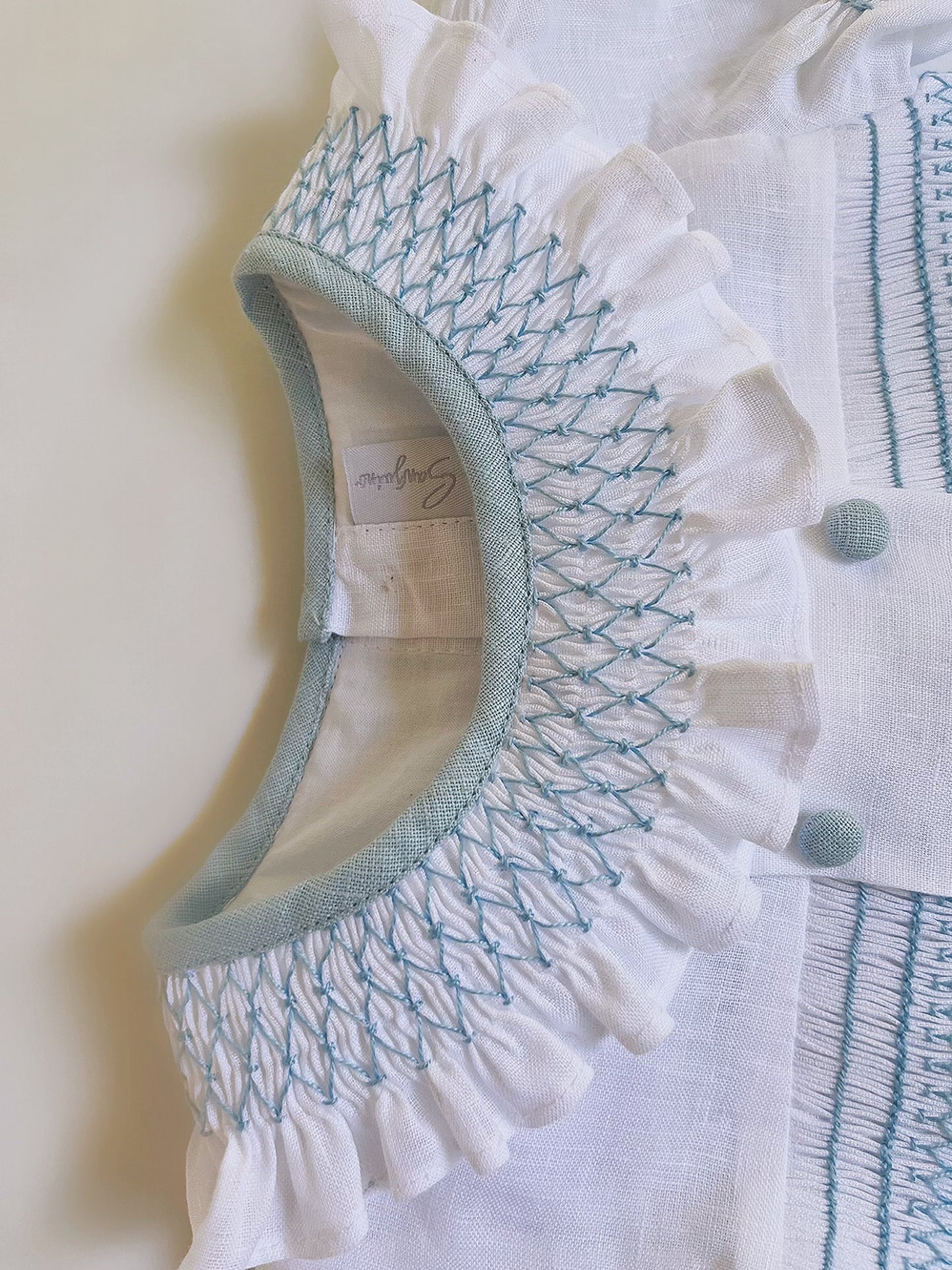 Vestido ceremonia nido de abeja