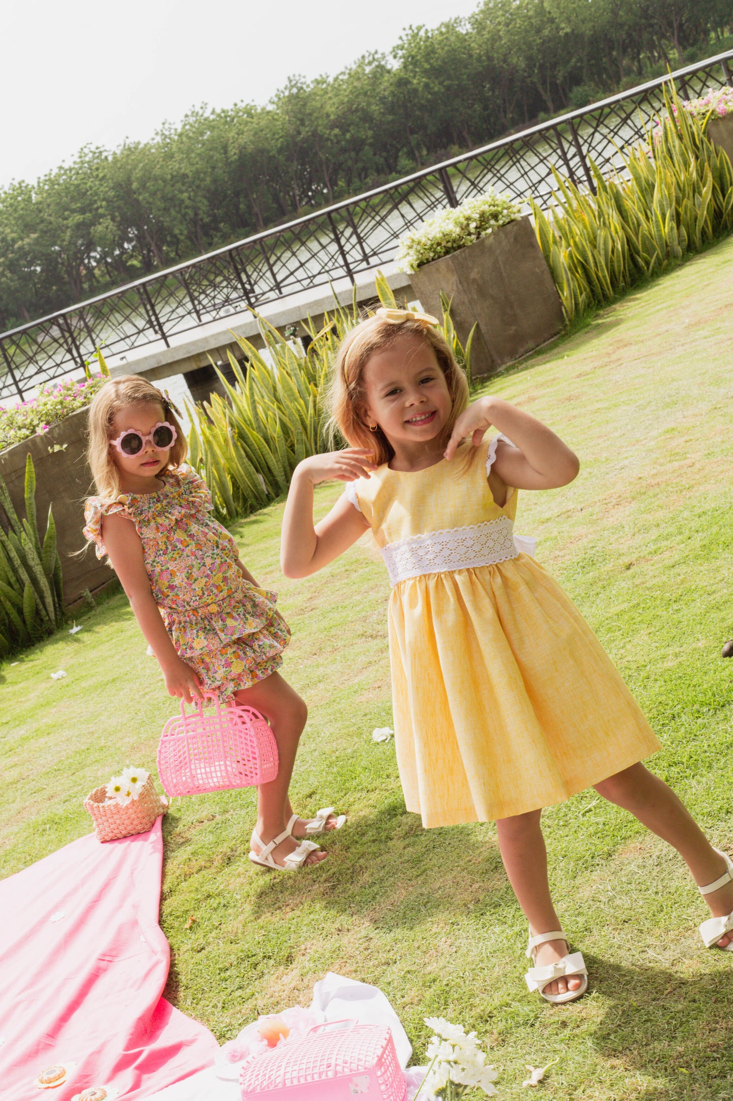 VESTIDO ESCOTE V LINO AMARILLO