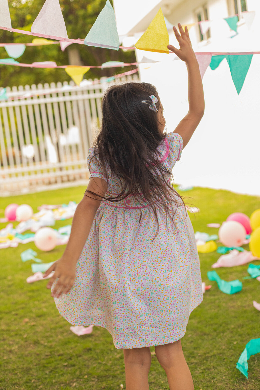 Vestido Cuello Volante Estampado Fluor