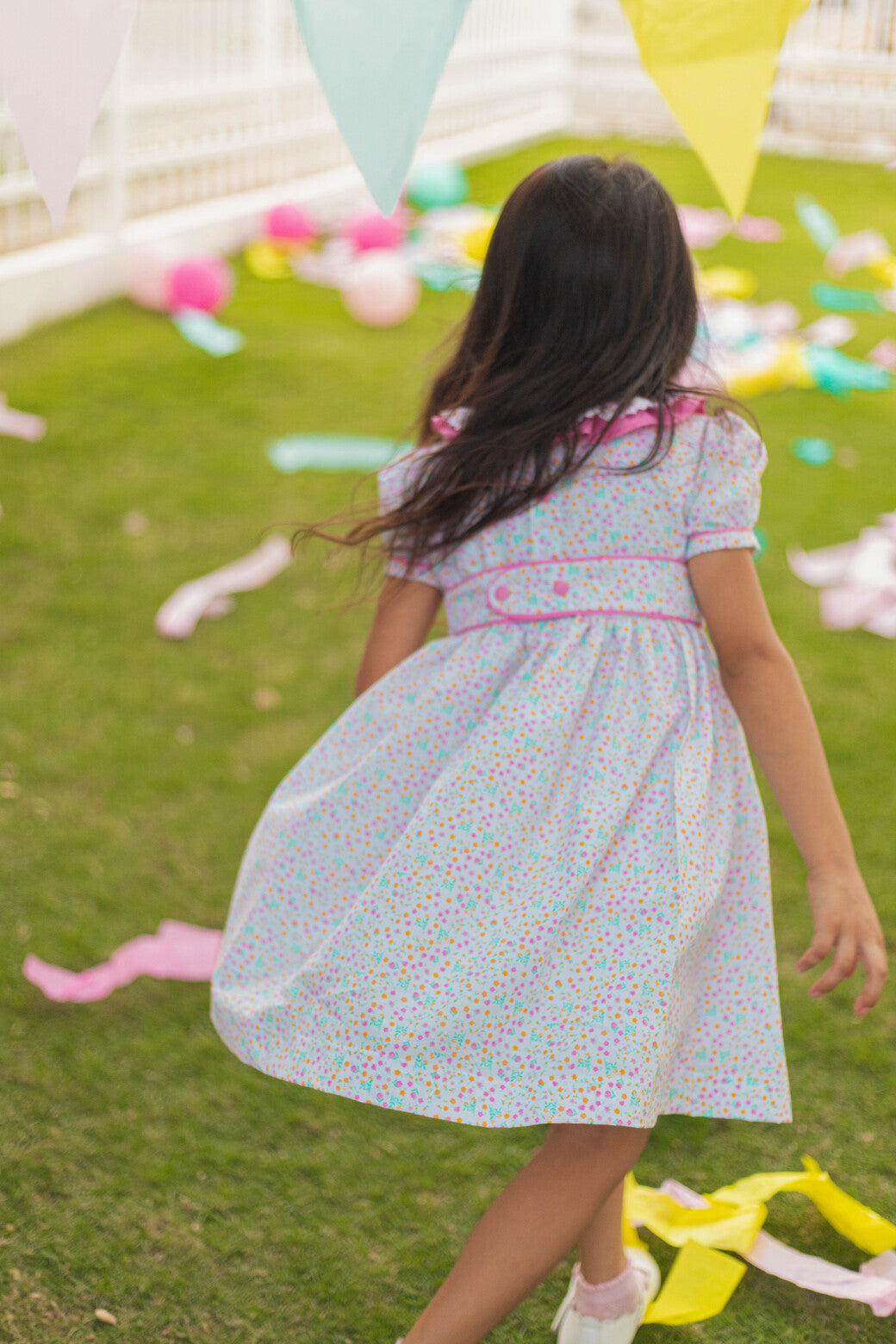 Vestido Cuello Volante Estampado Fluor